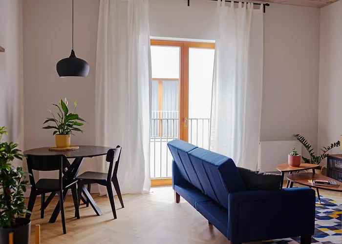 Dzīvoklis Spacious Brand New Modern In Old Town Riga